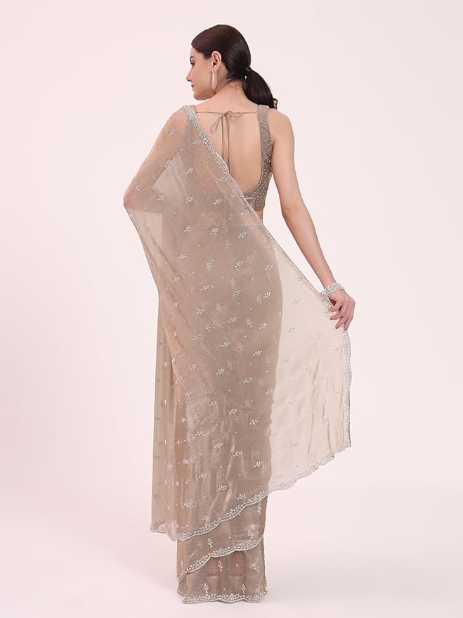 61SmqI92BcL._SY879_ Women's Beige Organza Crushed Siroski Work Embellished Border Saree With Unstitched Blouse - Image 5