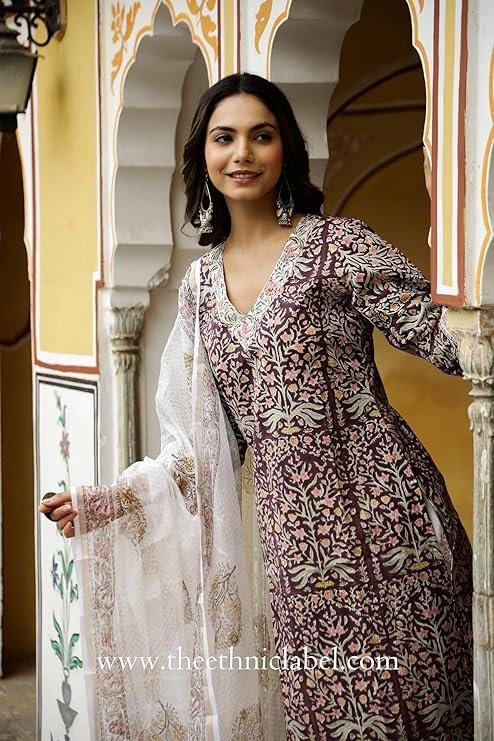 81A8qACC7+L._SY741_ Fashionably Traditional, Comfortably Chic: Embrace Ethnic Fashion with Our Cotton Blend Ethnic Sets! - Image 4