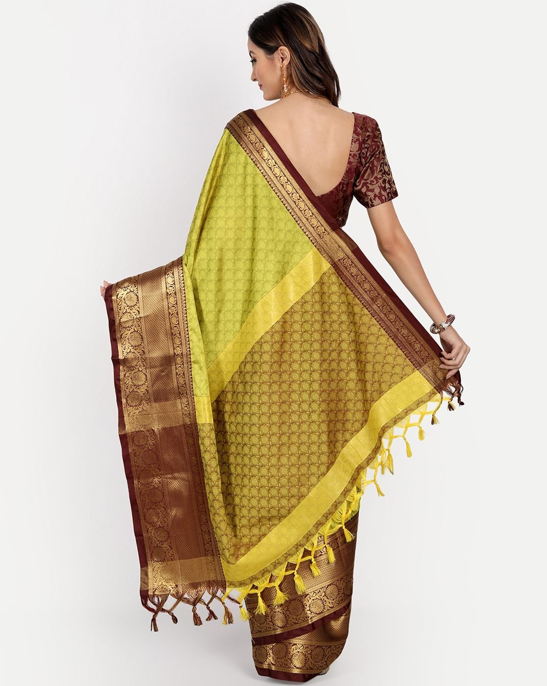 -1117Wx1400H-464588674-yellow-MODEL2 Embellished Saree with Blouse Piece - Image 2