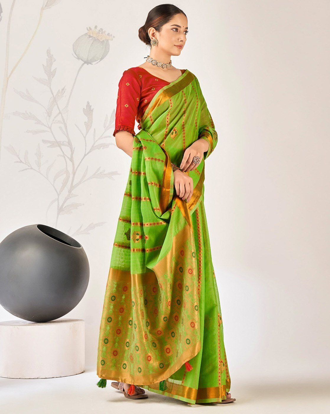 -1117Wx1400H-467261008-green-MODEL2 Women Floral Woven Cotton Saree - Image 5