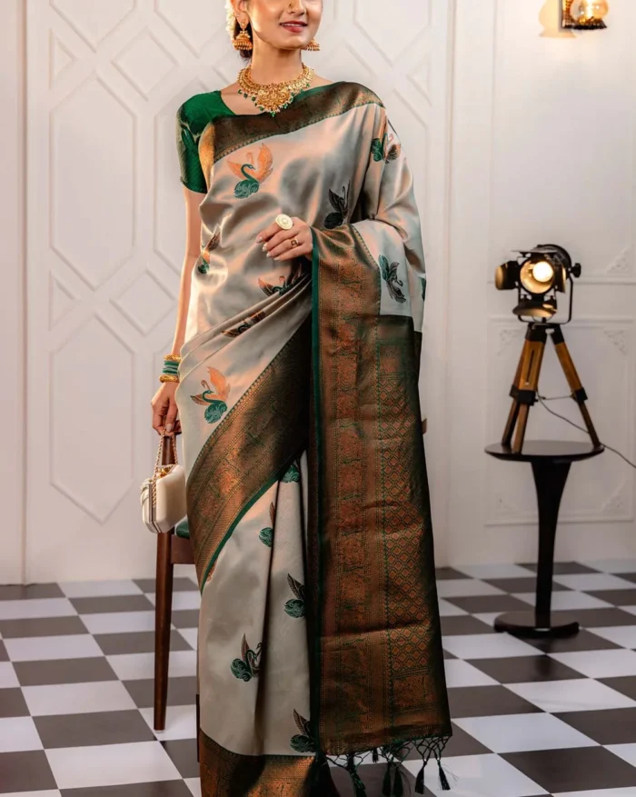 Women Floral Print Linen Saree - Image 1