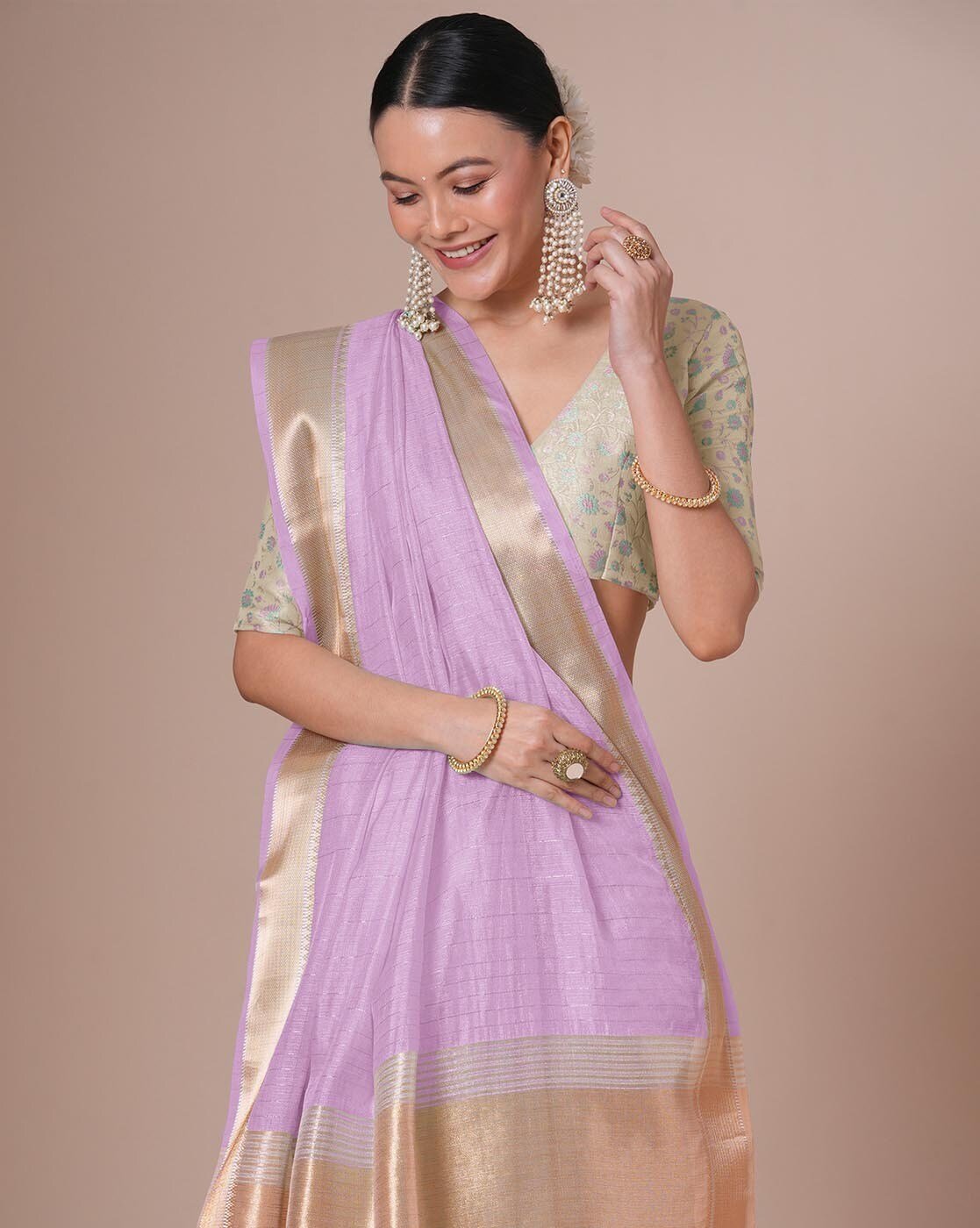 -1117Wx1400H-701198861-mauve-MODEL4 Striped Saree with Contrast Border - Image 2