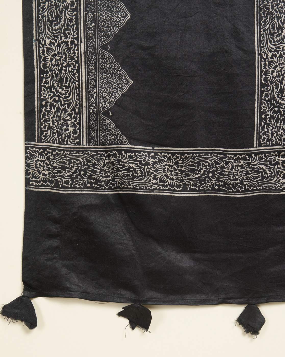 -1117Wx1400H-464705259-black-MODEL6 Cotton Saree with Tassels - Image 2