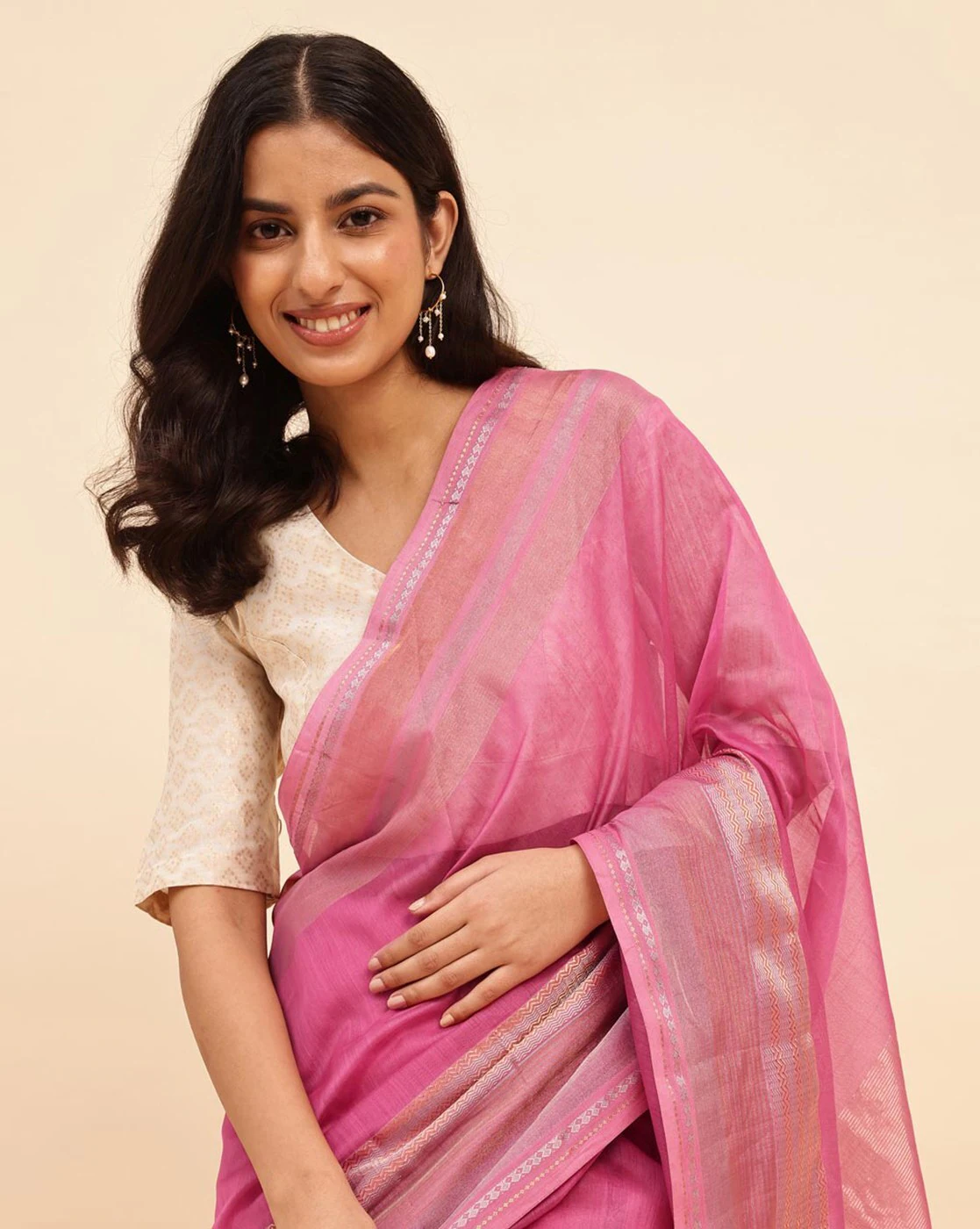 -1117Wx1400H-700575897-pink-MODEL5 Woven Saree with Contrast Border - Image 4
