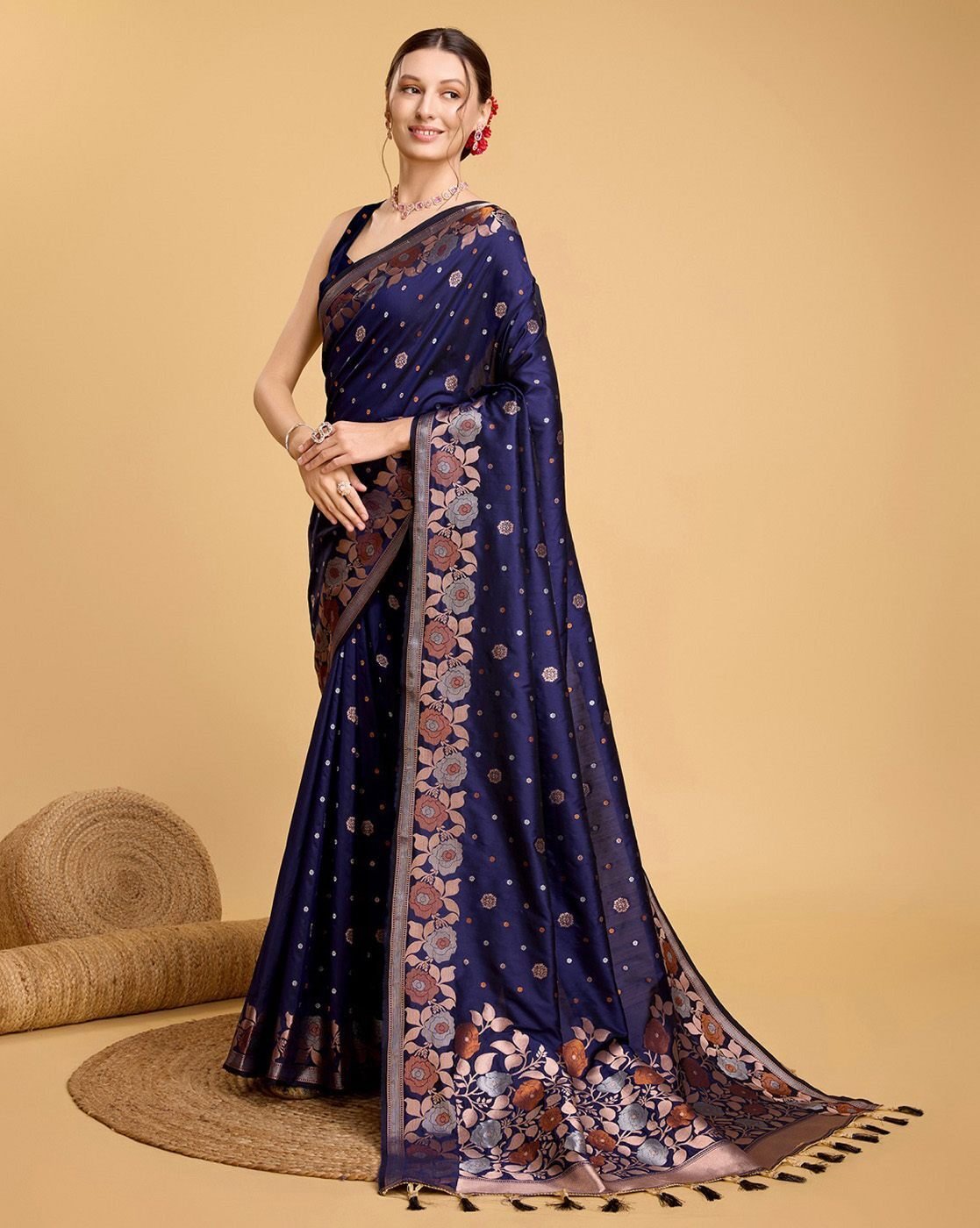 -1117Wx1400H-700709955-blue-MODEL4 Women Floral Print Saree - Image 3