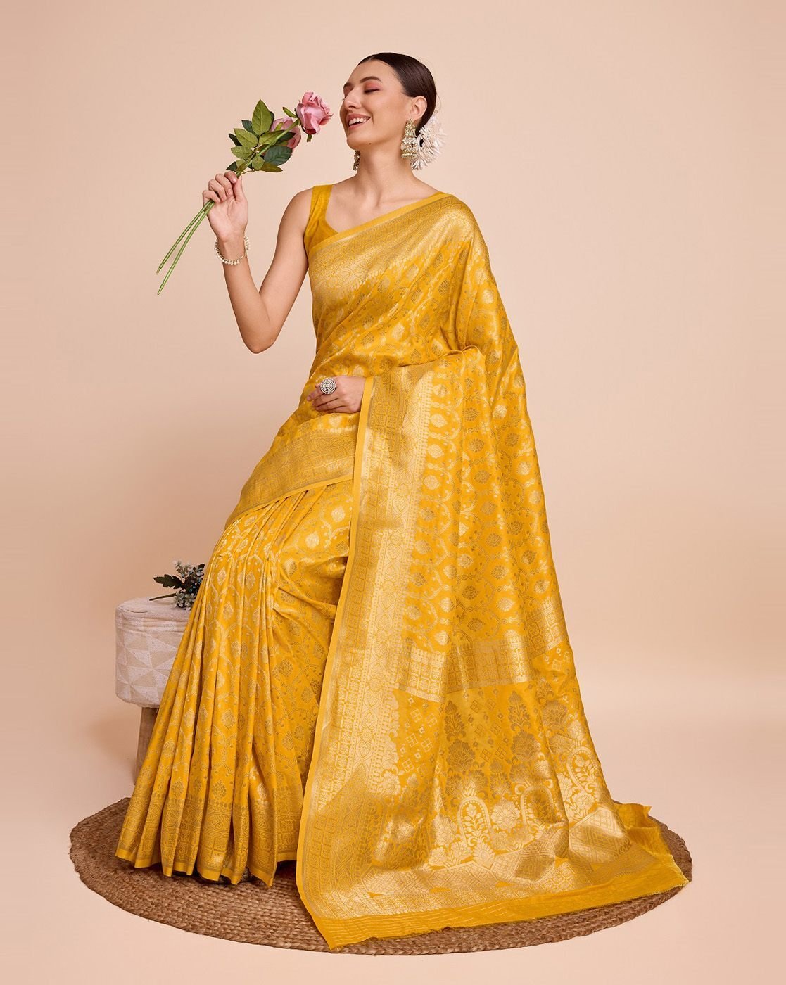 -1117Wx1400H-700721659-yellow-MODEL3 Women Kanjivaram Saree with Blouse Piece - Image 2