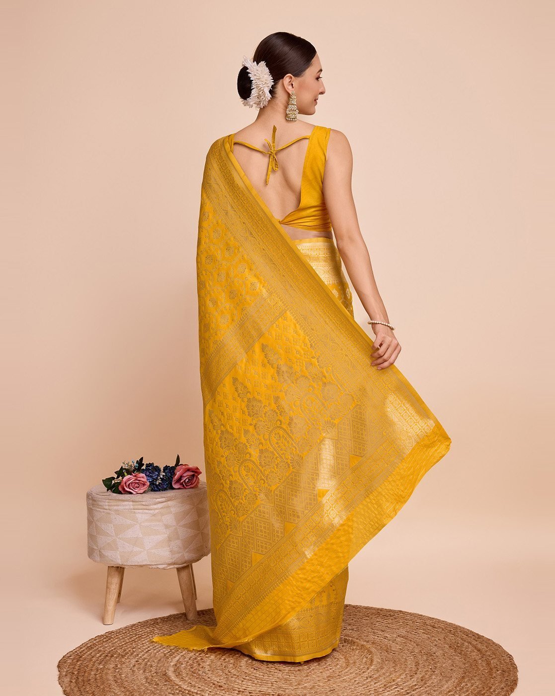 -1117Wx1400H-700721659-yellow-MODEL5 Women Kanjivaram Saree with Blouse Piece - Image 4
