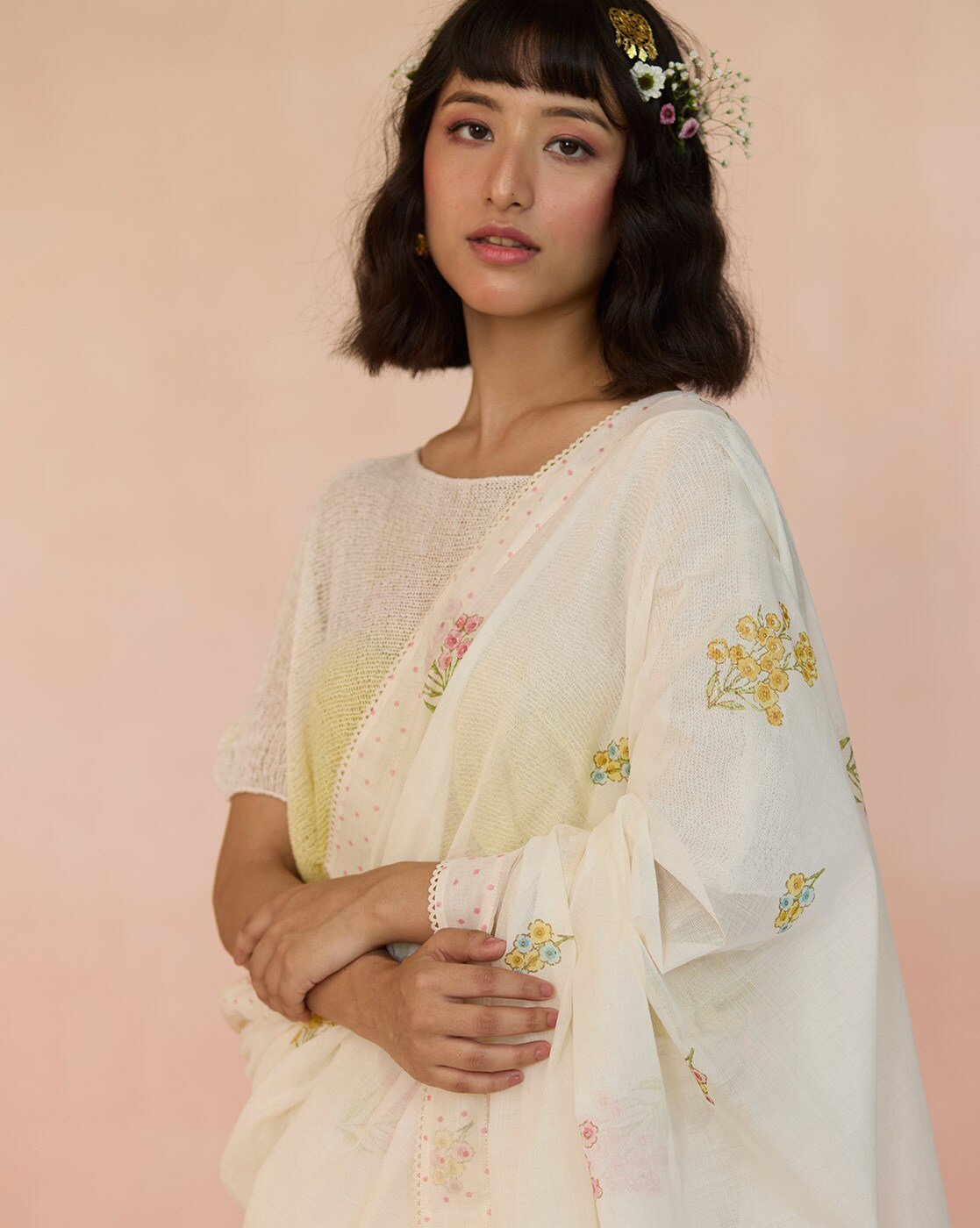 -1117Wx1400H-700744879-offwhite-MODEL4 Women Cotton Saree - Image 2