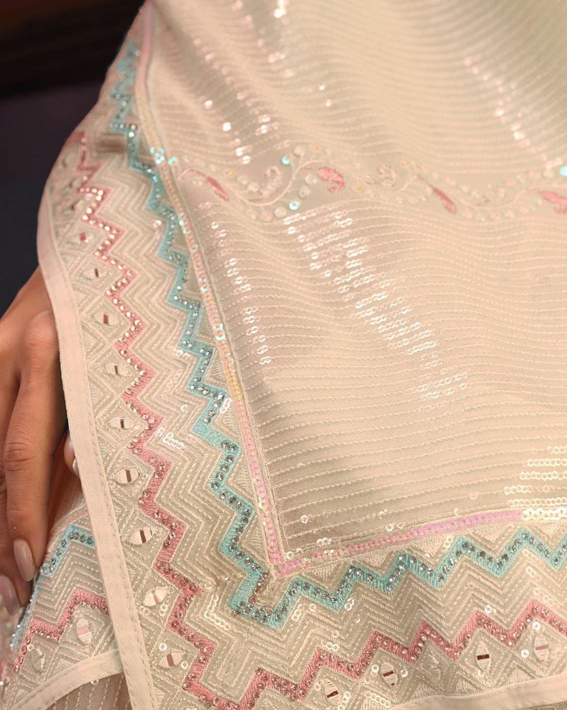 -1117Wx1400H-701049098-offwhite-MODEL5 Women Embroidered Saree with Contrast Border - Image 2