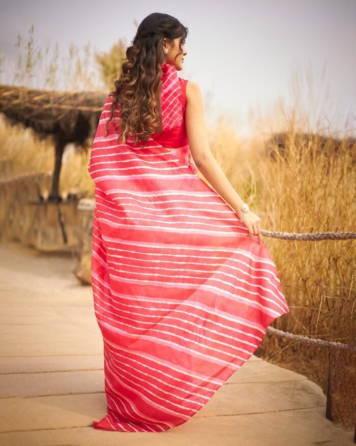 Women Traditional Saree - Image 4