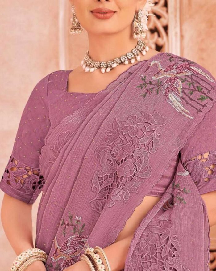 Women Silk Traditional Saree - Image 3