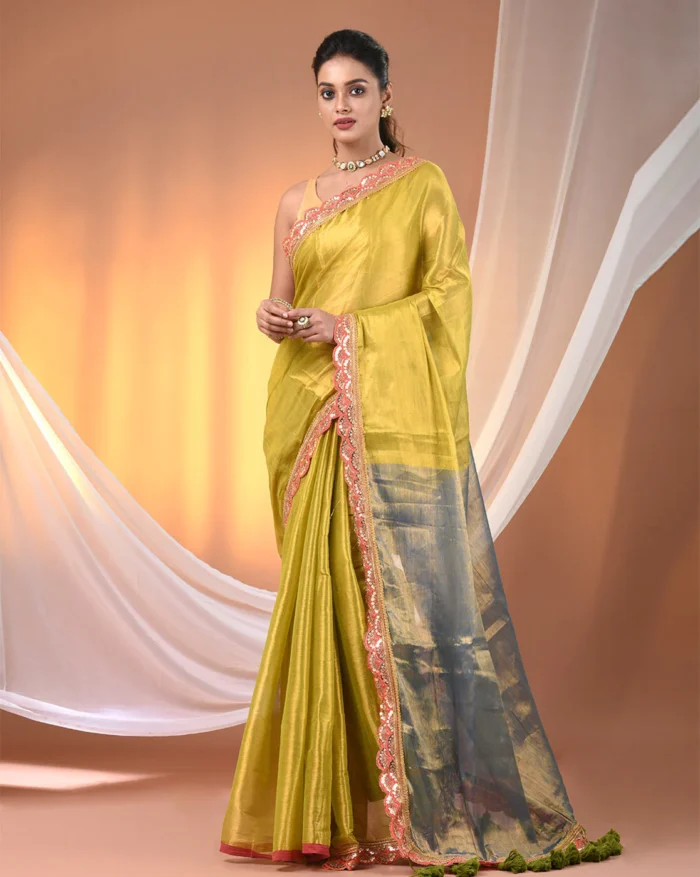 Women Traditional Saree - Image 1
