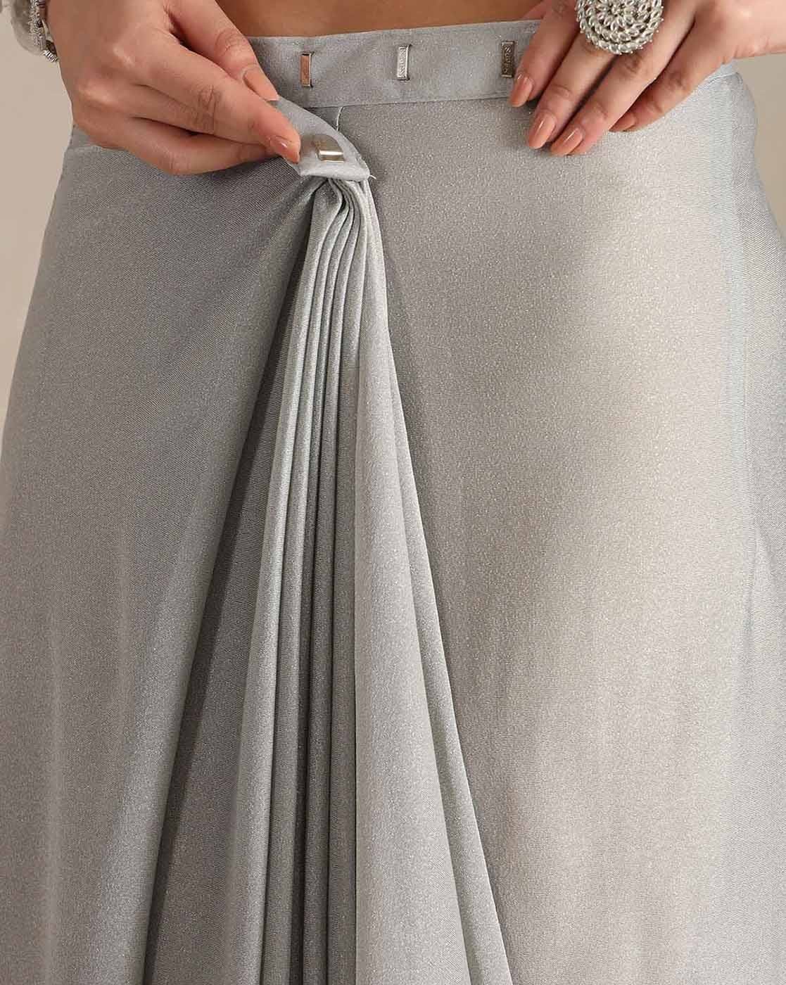 -1117Wx1400H-701481583-grey-MODEL8 Women Ready To Wear Saree - Image 8